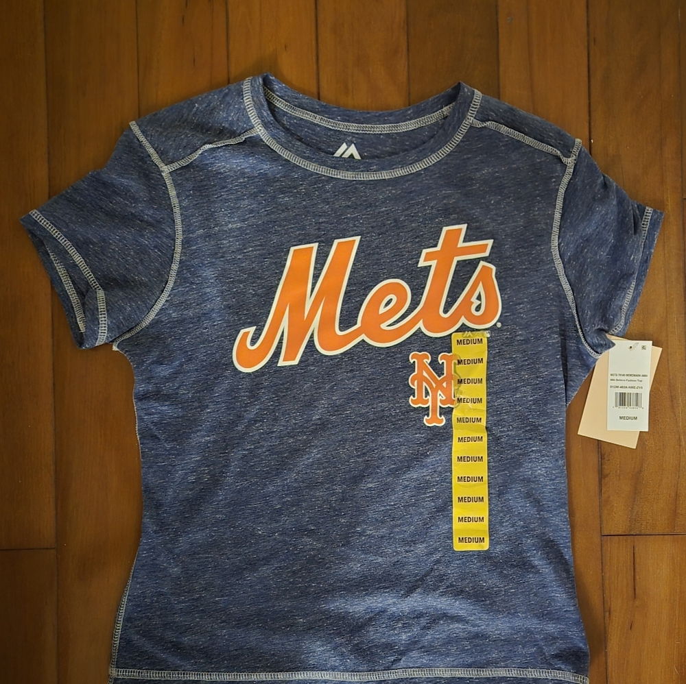 METS crop TShirt Women's Size Medium